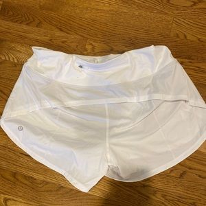 Lulu lemon speed up shorts 4”